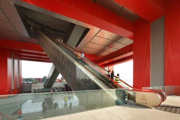 escalators - escalateur-grands-espaces - 9700 - schindler - Tinsal - Algérie